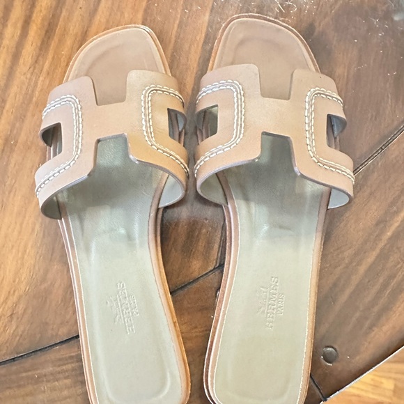 HERMES ORAN SANDAL! Size 37.5 - Picture 3 of 8